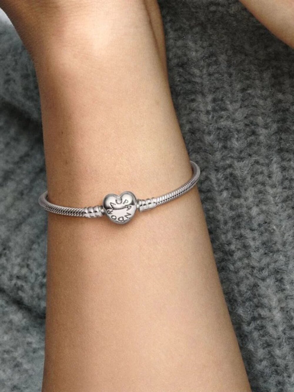 Pandora Moments Heart Clasp Snake Chain Pandora Bracelet 590719